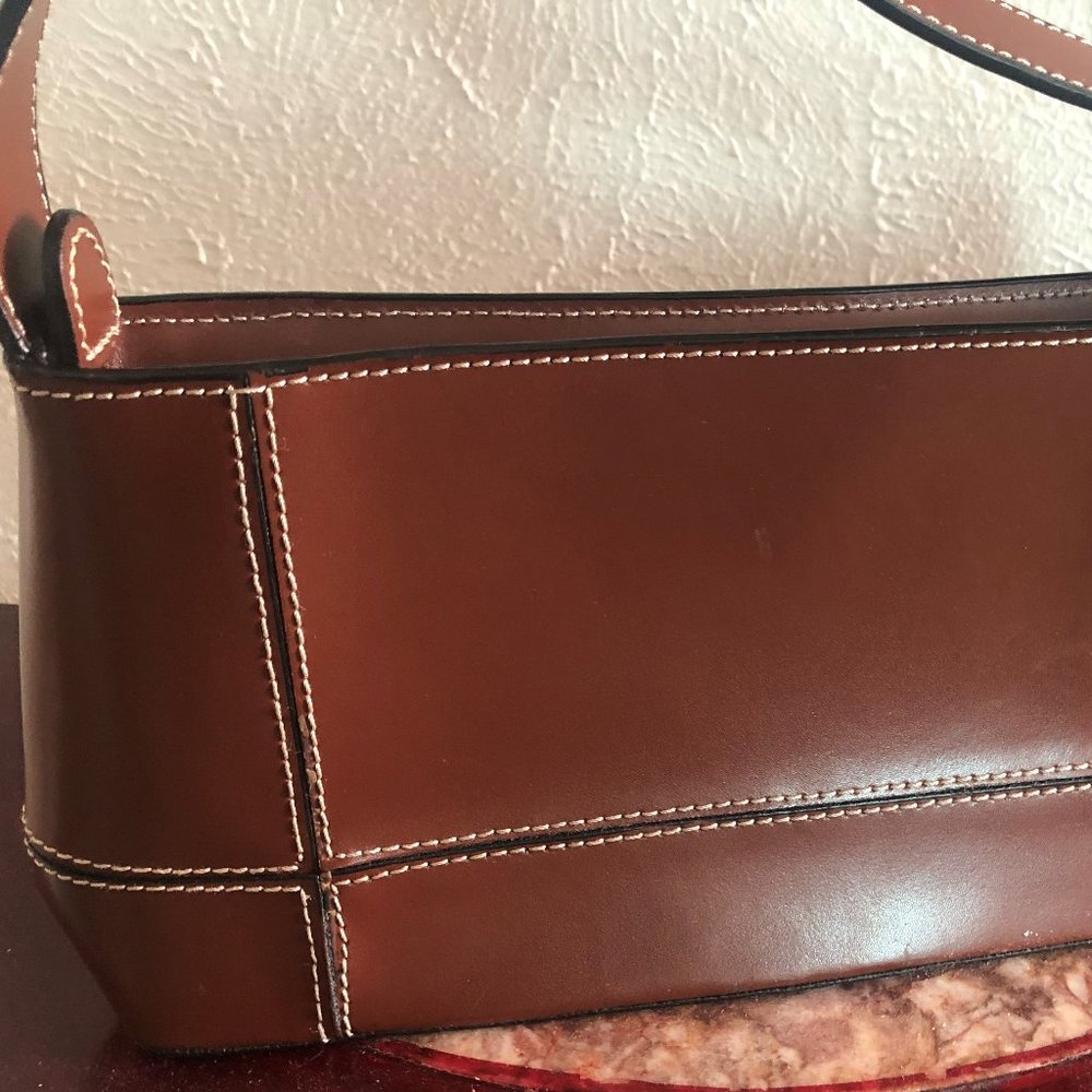 Kenneth Cole Reaction Tan Leather Structured Rectangular Womens Purse